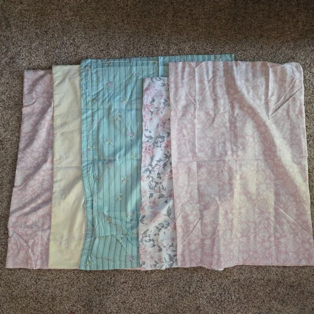 5 Queen Pillowcases Pink Aqua Beige Some New For Fabric Remnants As Is